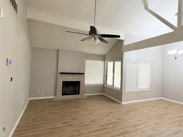 7202 S Dairy Ashford Road, Houston, TX 77072