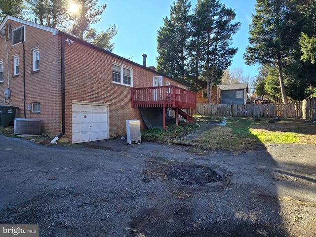 4006 N GLEBE RD N, Arlington, VA 22207