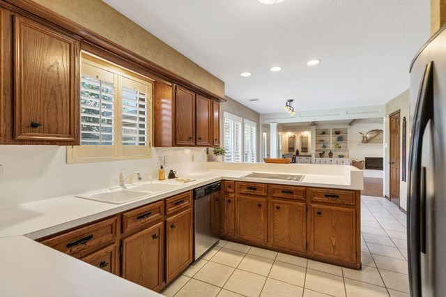 3414 Flaming Candle Drive, Spring, TX 77388