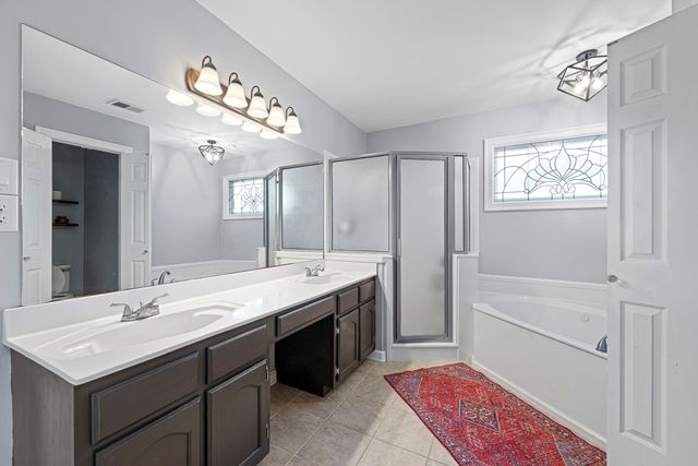 8655 LEAF MANOR CV, Memphis, TN 38018