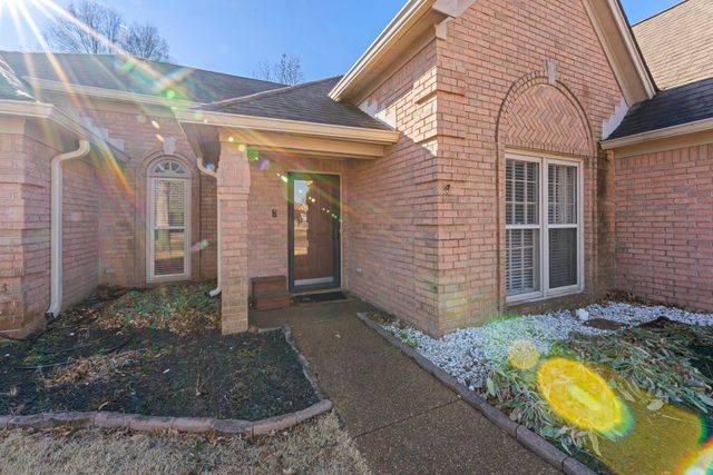 8655 LEAF MANOR CV, Memphis, TN 38018