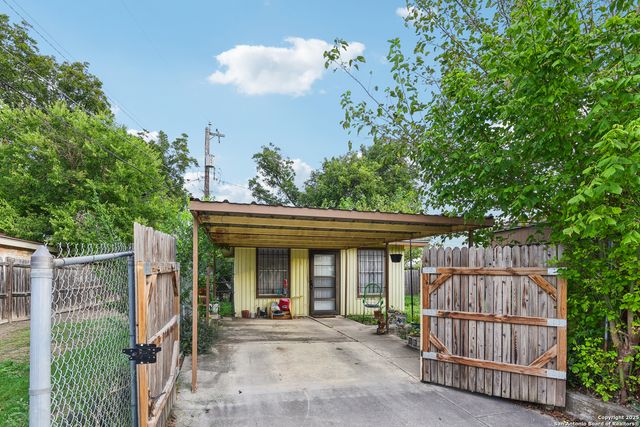 1602 Lone Oak, San Antonio, TX 78220