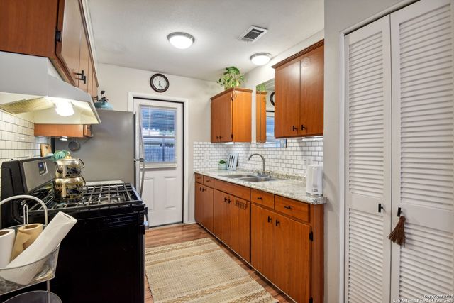 1602 Lone Oak, San Antonio, TX 78220