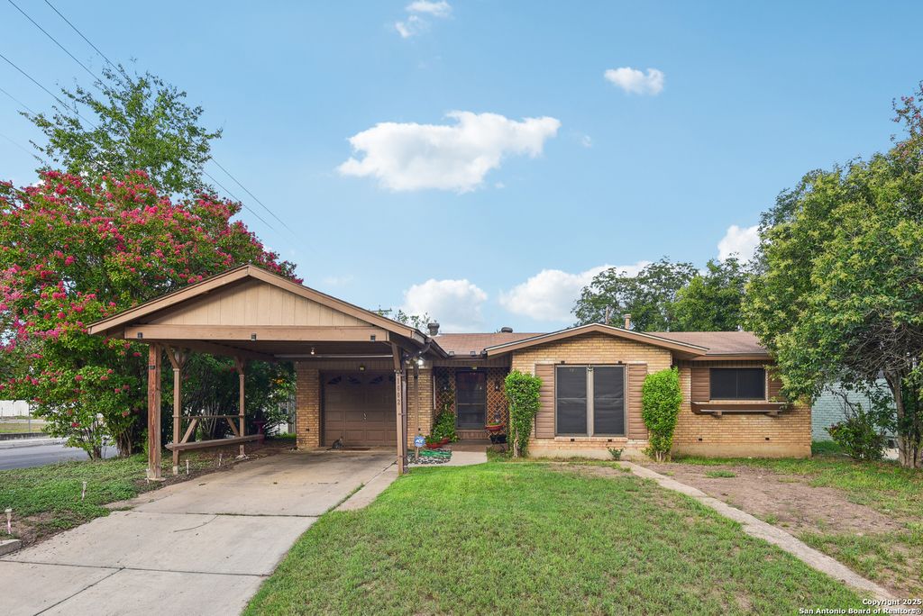 1602 Lone Oak, San Antonio, TX 78220