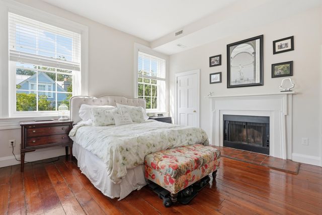 25 Montagu Street Apt C, Charleston, SC 29401