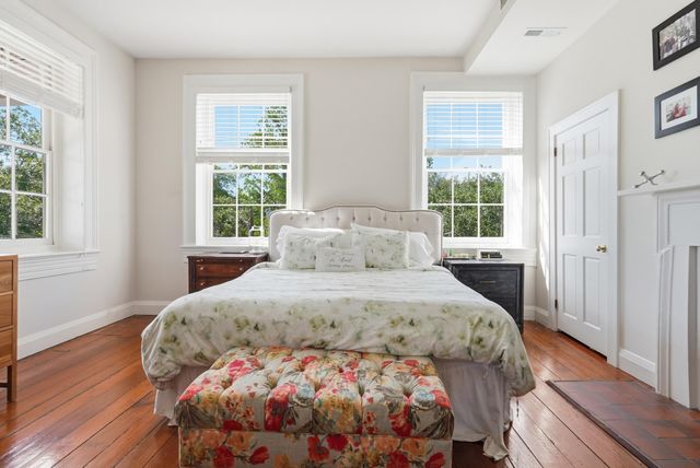 25 Montagu Street Apt C, Charleston, SC 29401