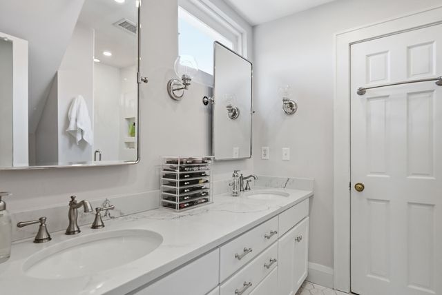 25 Montagu Street Apt C, Charleston, SC 29401