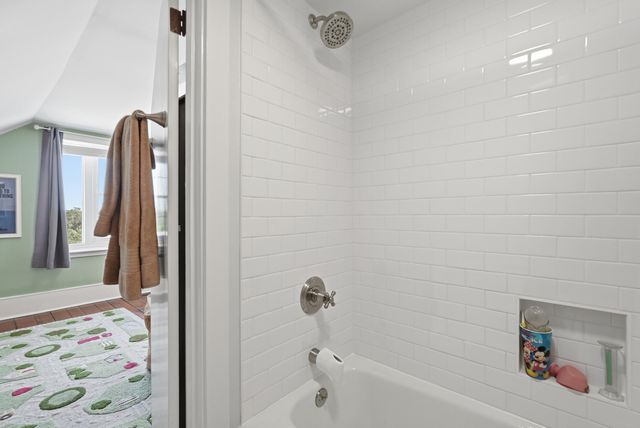 25 Montagu Street Apt C, Charleston, SC 29401
