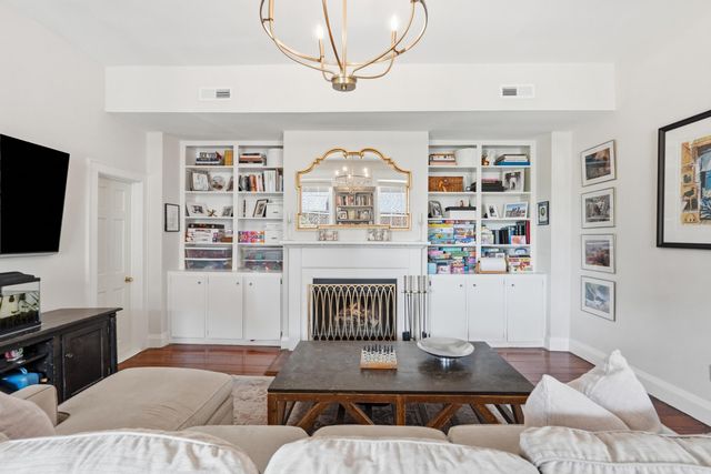 25 Montagu Street Apt C, Charleston, SC 29401