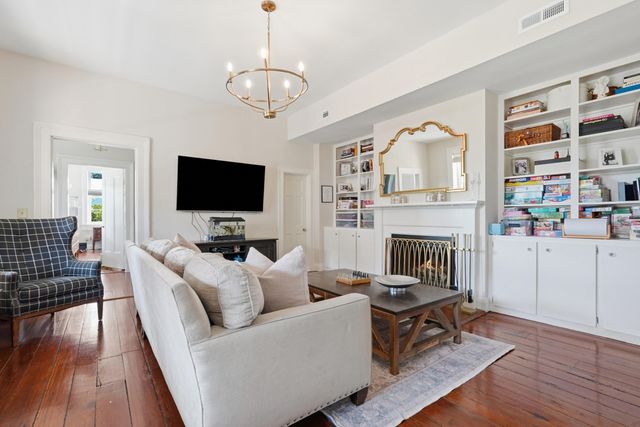 25 Montagu Street Apt C, Charleston, SC 29401