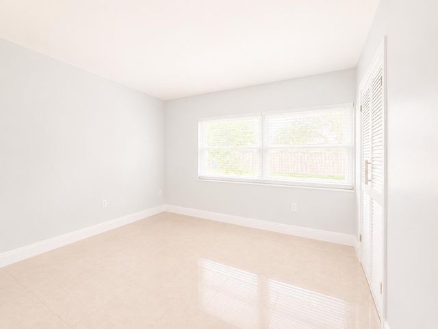 1200 NW 76th Avenue, Hollywood, FL 33024