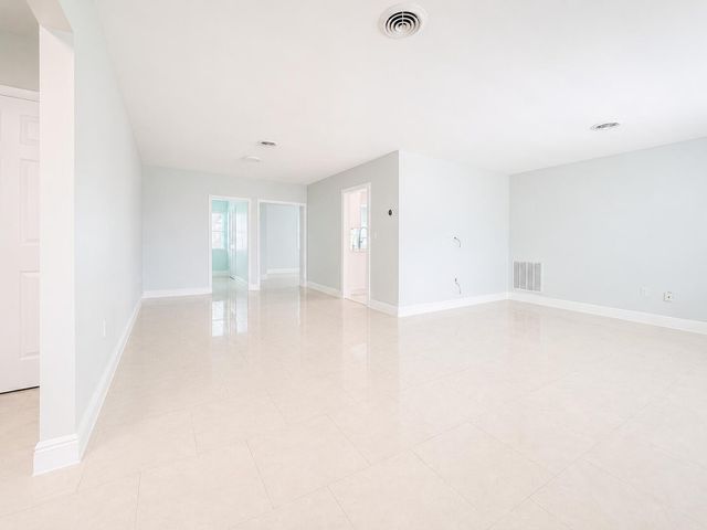 1200 NW 76th Avenue, Hollywood, FL 33024
