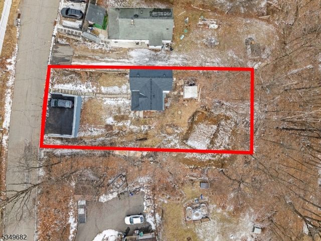 20 Ella St, Bloomingdale Boro, NJ 07403