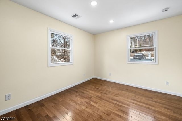 20 Ella St, Bloomingdale Boro, NJ 07403
