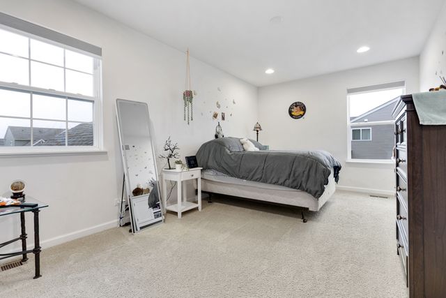 361 Fieldstone Drive, Woodstock, IL 60098