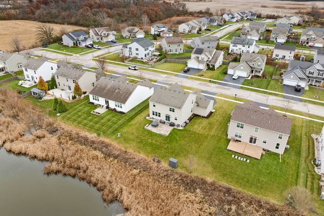 361 Fieldstone Drive, Woodstock, IL 60098