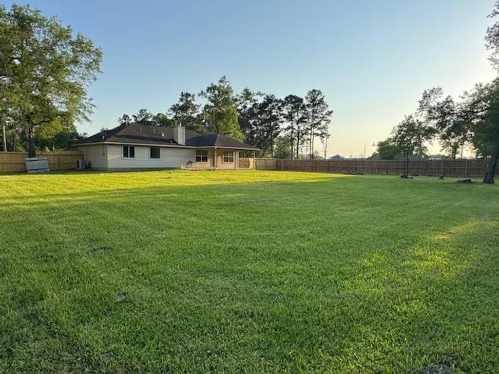 11502 Walraven Drive, Houston, TX 77336