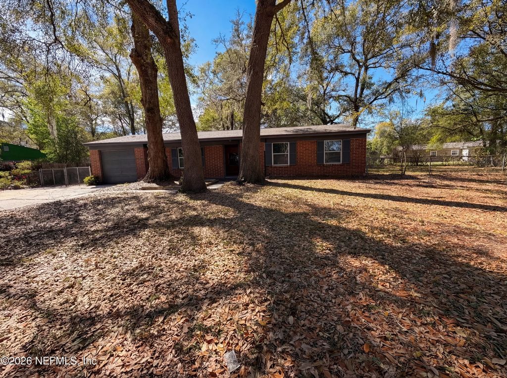 4240 KEY VEGA Court, Jacksonville, FL 32218