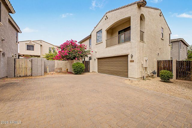 2310 W SLEEPY RANCH Road, Phoenix, AZ 85085