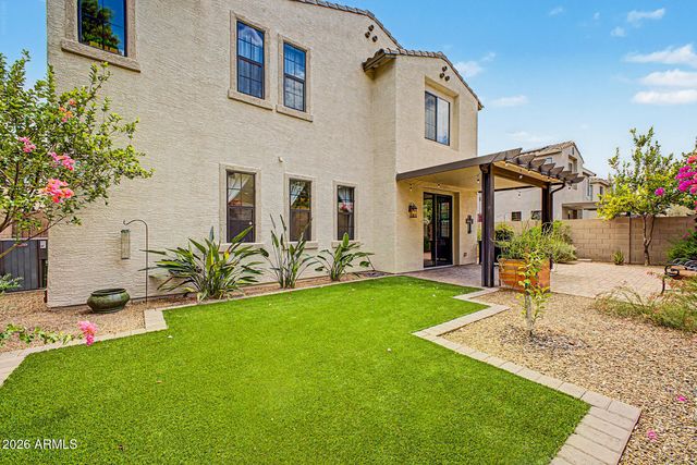 2310 W SLEEPY RANCH Road, Phoenix, AZ 85085