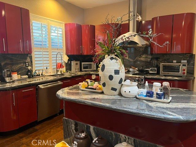 2564 Nixon Way, Fullerton, CA 92835