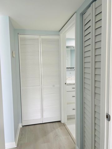 3635 Whitehall Drive 404, West Palm Beach, FL 33401
