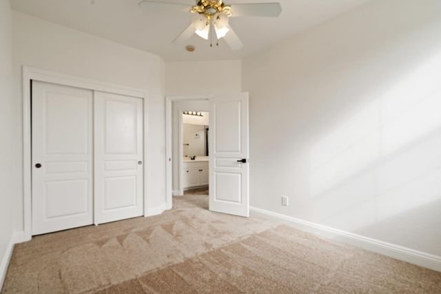 209 Oriole Ln, Lodi, CA 95240