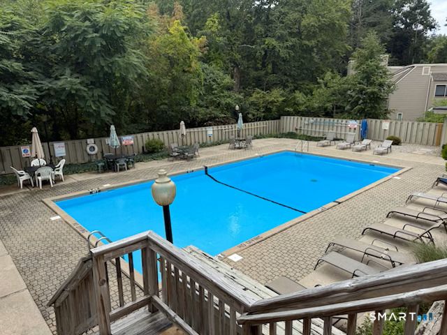 129 Library Lane 129, Simsbury, CT 06070