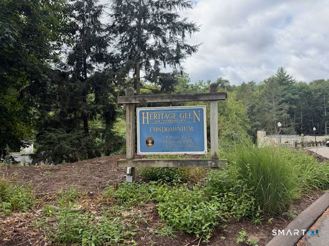 129 Library Lane 129, Simsbury, CT 06070