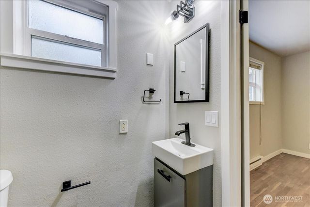 18115 185th Avenue NE, Woodinville, WA 98072