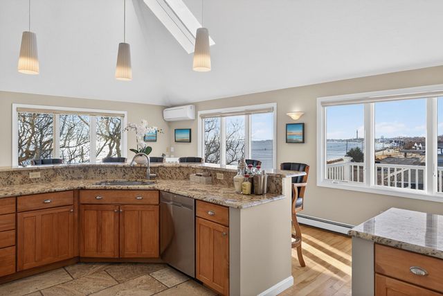 724 Commercial Street, Provincetown, MA 02657