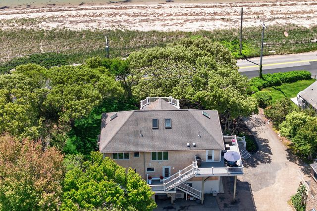 724 Commercial Street, Provincetown, MA 02657