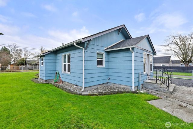 90 SW 12th Street, Chehalis, WA 98532