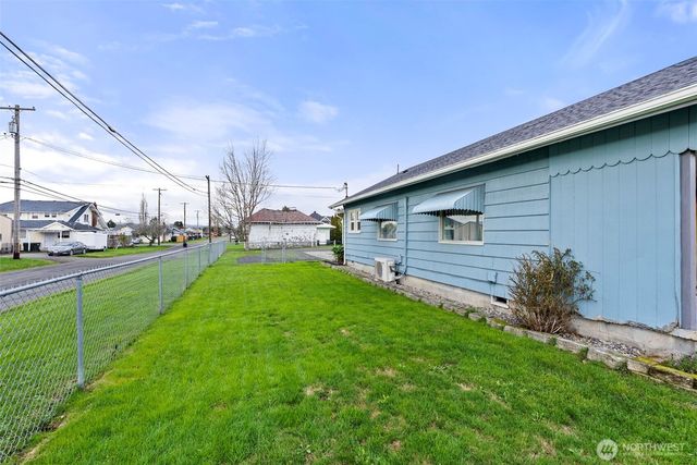 90 SW 12th Street, Chehalis, WA 98532