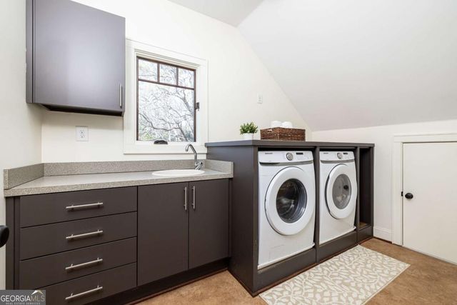 2653 Sharondale Circle NE, Atlanta, GA 30305