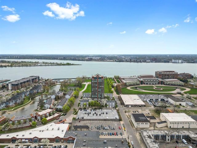 3320 Spinnaker Lane 4A, Detroit, MI 48207