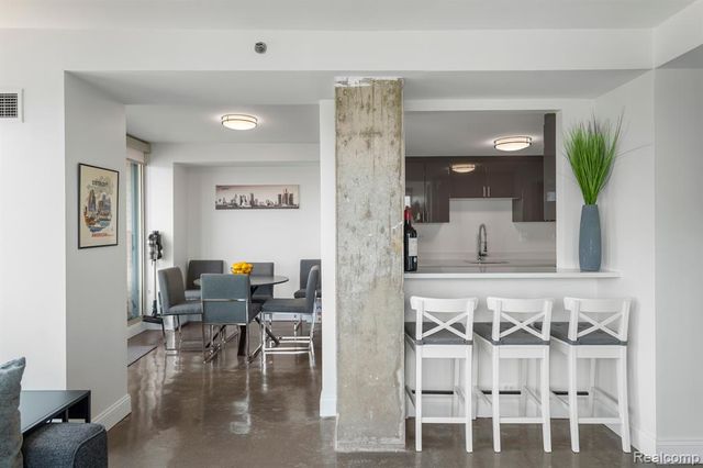 3320 Spinnaker Lane 4A, Detroit, MI 48207