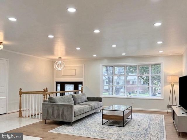11204 MARKWOOD DR, Silver Spring, MD 20902