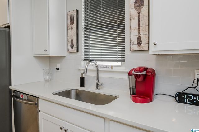 1225 LILLIAN TERRACE, Hoover, AL 35244