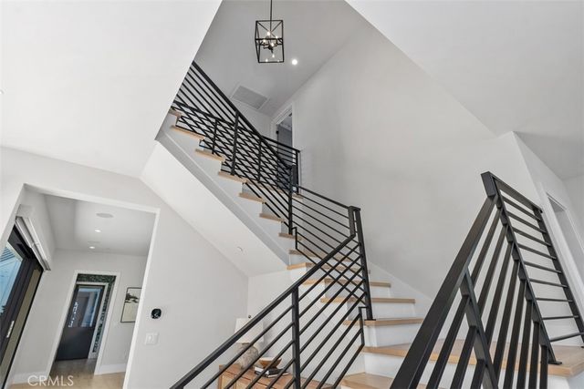 175 Costa Mesa, Costa Mesa, CA 92627