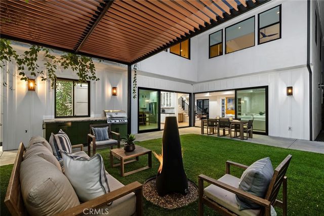 175 Costa Mesa, Costa Mesa, CA 92627