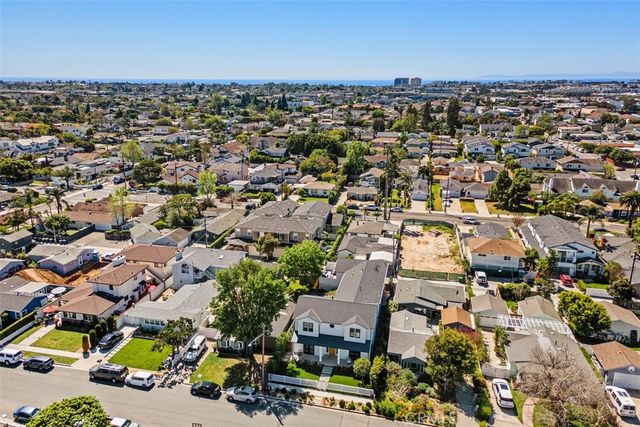175 Costa Mesa, Costa Mesa, CA 92627