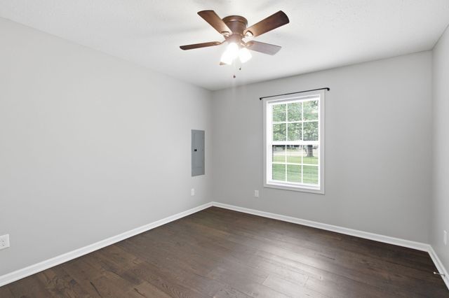 301 N Anderson St, Tullahoma, TN 37388