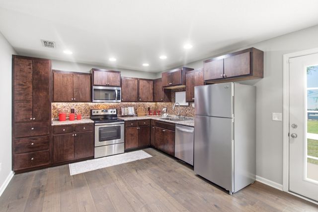 301 N Anderson St, Tullahoma, TN 37388