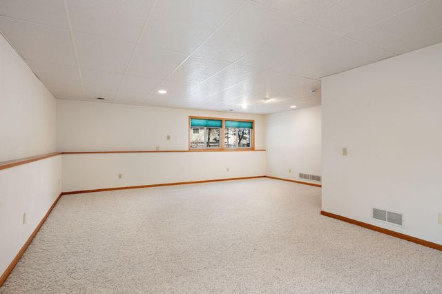 7606 116th Avenue N, Champlin, MN 55316