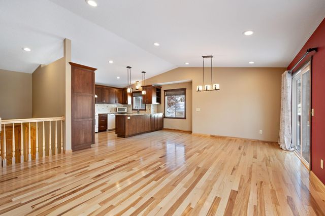 7606 116th Avenue N, Champlin, MN 55316