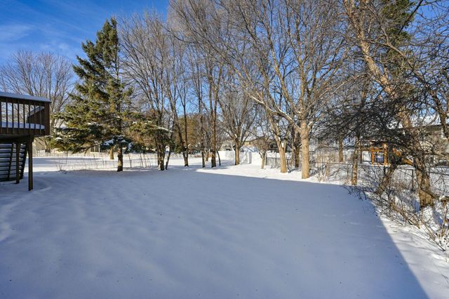 7606 116th Avenue N, Champlin, MN 55316