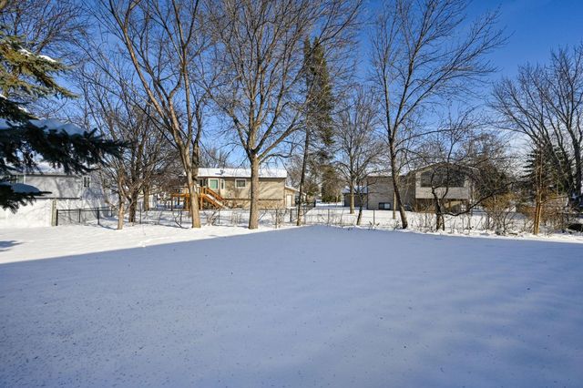 7606 116th Avenue N, Champlin, MN 55316