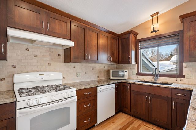 7606 116th Avenue N, Champlin, MN 55316