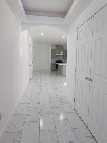 107 Booker Street, Baytown, TX 77523